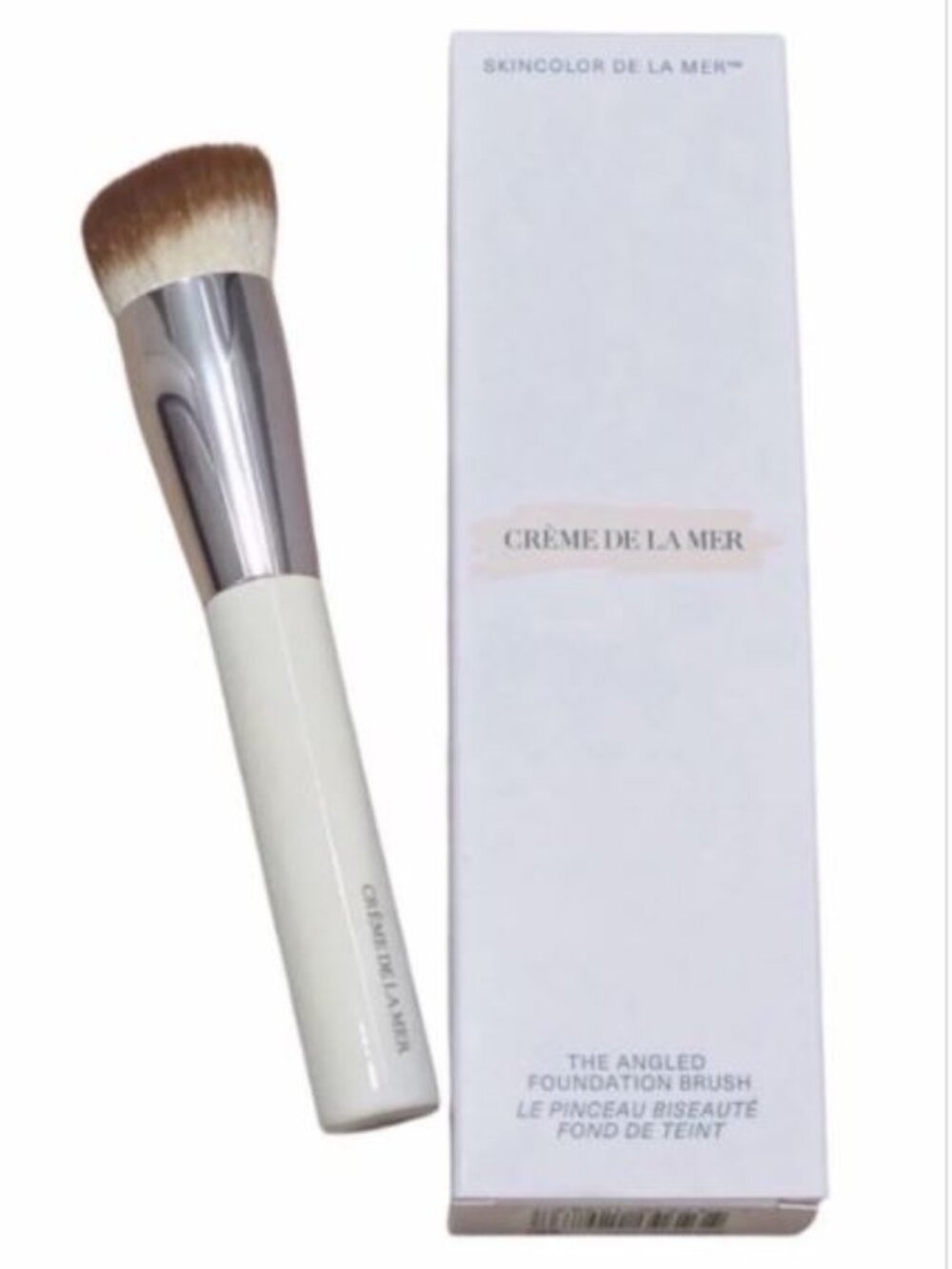 ✨La Mer-The Angled Foundation Brush — NEW in Unopened Sealed Box